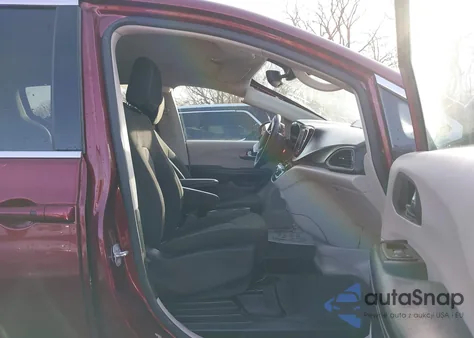 2022 Chrysler Voyager Lx z USA, uszkodzony, nr VIN 2C4RC1CG6NR103921